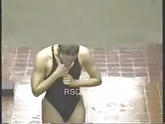 بقیه تصمیم گرفتند برادر خود را كير كون كس با مکیدن عضوی در حین خواب ، فریب دهند و با سه خواهر و برادر خود رابطه جنسی برقرار کنند