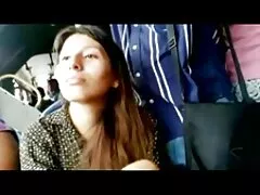 Busty Natasha با چشمان آبی ، شیردوشی طبیعی او و بیدمشک گوشتی در پورنو خانگی کیرکس سوپر خانگی برای دوستداران بدن زن