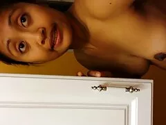 زن و شوهر لزبین بر عکس کیر تو کس و کون روی یک ورق تخت پلنگ
