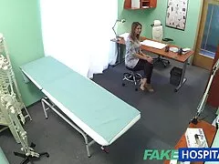 زیبایی های Busty با ﻿کیر در کون شور و شوق لیوان های مرطوب را لیس می زنند و با یکدیگر خودارضایی می کنند