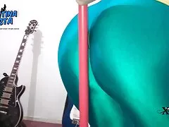 MILF بالغ زرق و برق دار از انگلستان معشوقه را به رابطه جنسی وحشی با لباس زیر زنانه و جوانان عکس کیر کلفت تو کون بزرگ منتقل می کند