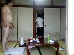 سواره کوه فالوس از لاتینای تصاویرکوس کیر جوان از blowjob و استمناء خیره کننده می شود